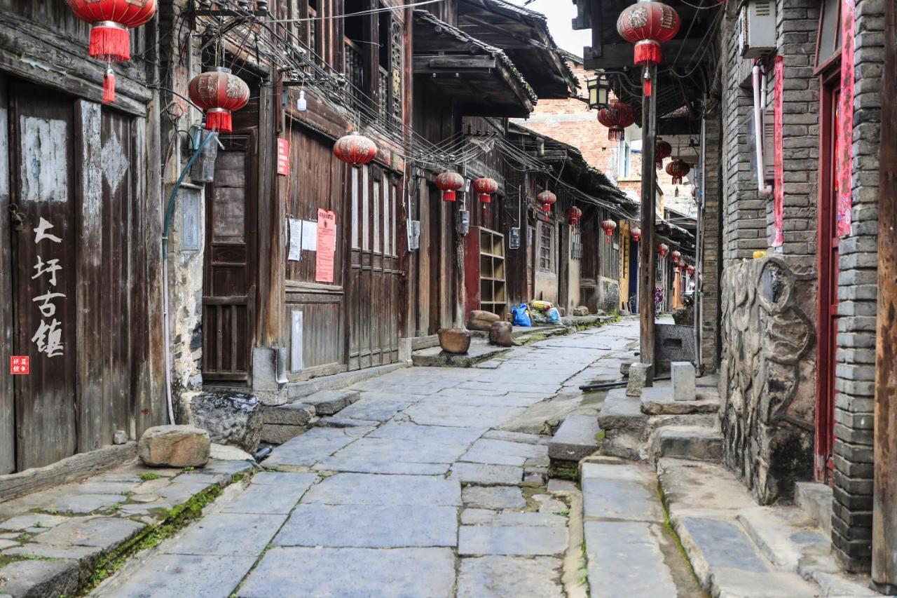 Wing Hotel Guilin- Pedestrian Street Exteriör bild